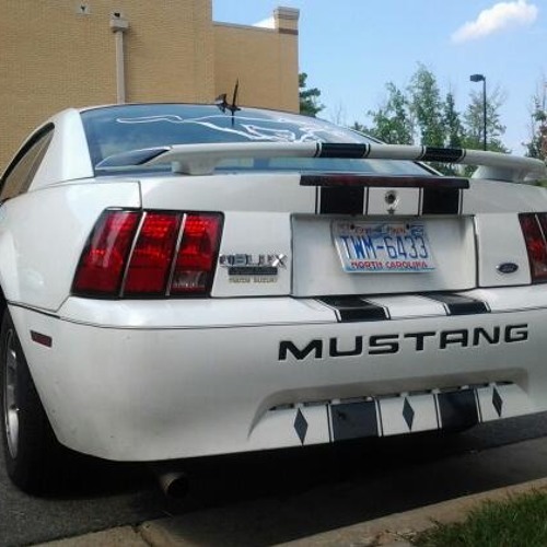 Listen to music albums featuring FunkyMix dj Santarosa Reggaeton