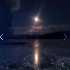 Northen Winter Moon