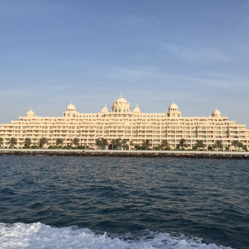 Chilling on board - Jasmine 2015