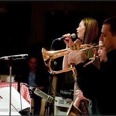 Like The Family - Gadzzilla Live In Divan 2013