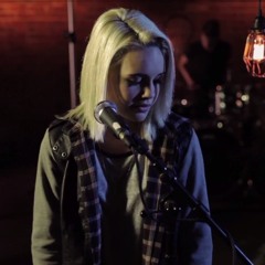 Bea Miller - Enemy Fire (Live From Serenity Studios)