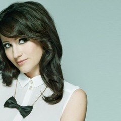 Roxanne Emery