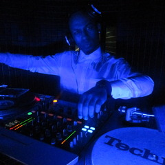 KHONA REMIX BY - DJ KITUMBA