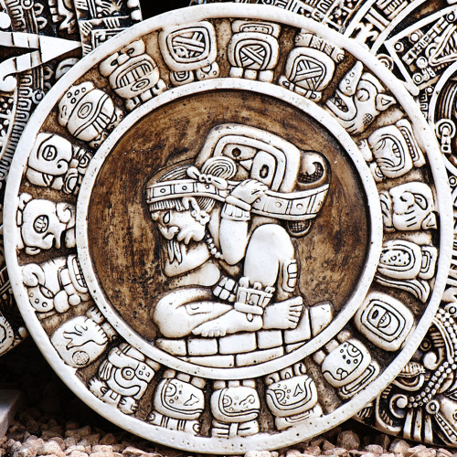 Indigenous Religions: The Maya & the Aztecs (Lp1162015)