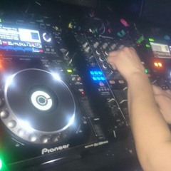 Dani San @ Throw It Up 'DJ Set' 17.01.2015 **FREE DOWNLOAD**