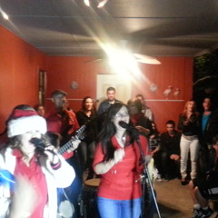 Alegre Vengo De La Monta~a - Son Kribe