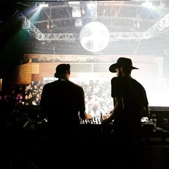 Vilmos @ The Shimmy (NYE), The Martinez Brothers (Dec 2014)