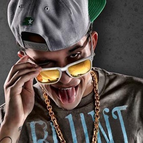 Mc Taz - Deixa  Rolar