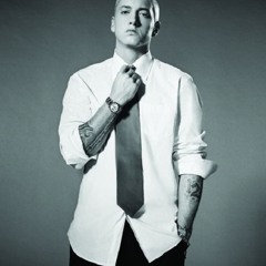 Eminem - Superman's #Firstyear [LIVE Mashup]