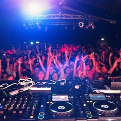 DJLATEKNIGHT - Full House Cutting Shapes