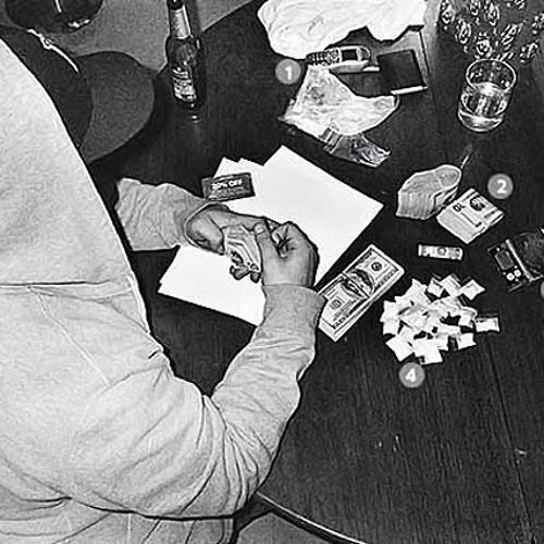 BAGGIN' N TAGGIN' - KAHLIL