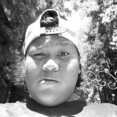 Iseng  at Iseng bikin nada buat bikin lagu tp blum ada liriknya :v