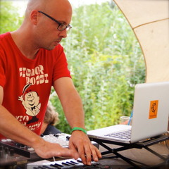 Chill Out Mixes - Music Catalogue of Cosmicleaf.com
