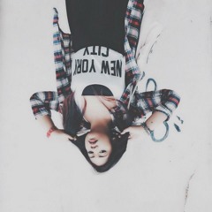 Di Pintu Syurga - Ehyin Eriynee