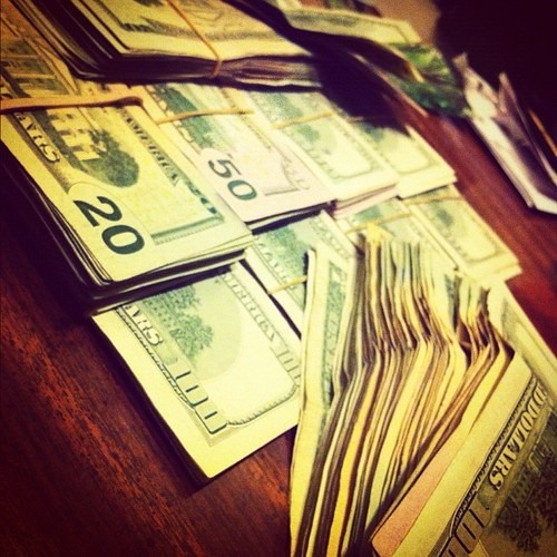 Hustle Up- TBE feat 1D