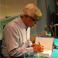 Amitav Ghosh in conversation with Linda Grant