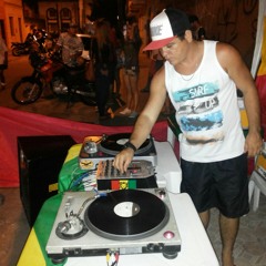 Diego Roots Zion - Live Up