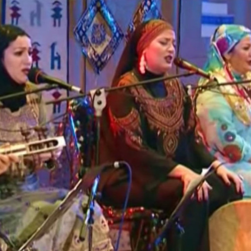 آی نی‌زن خانه‌ام ابریست - کامکارها