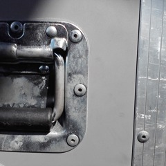 HANDS ON STAGE "Tip The Case"