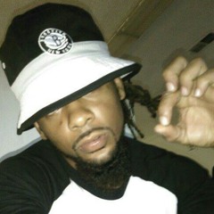 Throw Ur Sets Up at Monroe