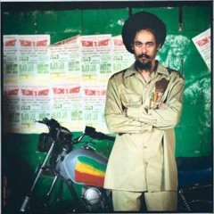 Bounty Killer- Jr Gong- Eek a Mouse------Khaki Suit Snake Eyes mashup ---