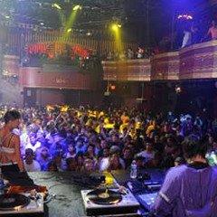 Drop Bombs- Mochipet Remix  [Like it? Repost!]