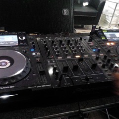 Gyal You Party Animal - Dj Spiky Vicky