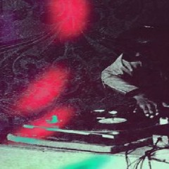 Dj Yasmin - Mixing At Home