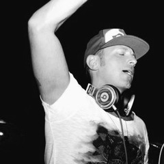 Dario D. - Papaoutai Ok