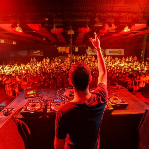 Michael Fall Feat. DJ Falcon - The Beach Michael Fall Feat. DJ Falcon - The Beach