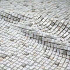 unrestrained movements