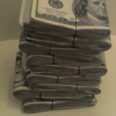 I CANT LEAVE THE GAME ALONE