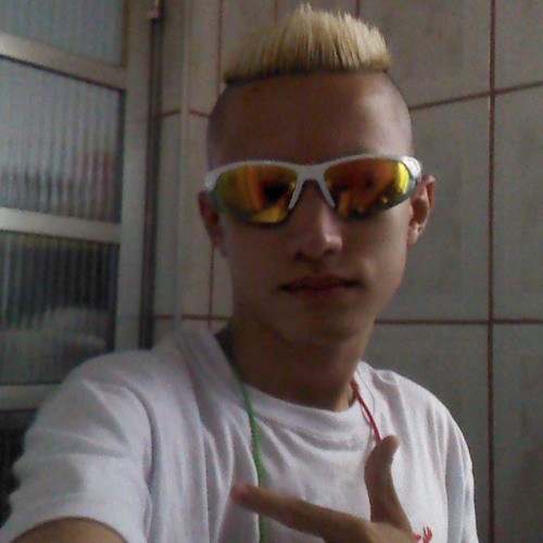 Sorriso Maroto Em suas mãos