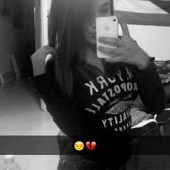 Nada Esta Bien - Alejandra Orozco