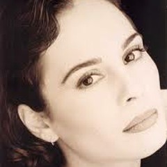 Demet Sağıroğlu - Savruldum