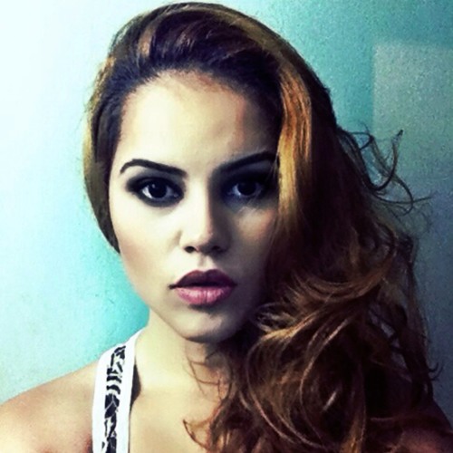 Annie Rios Stream Velha Infância by Annie Rios | Listen online for free on SoundCloud