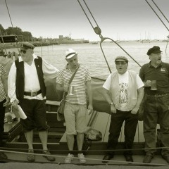Jack Forbes and the Hoy Shanty Crew - Rolling Down the River