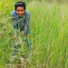 Berdiri teman(cover) Daris #untuk teman kami yang telah tenang disana#01XIIU2 at Indralaya,Indonesia