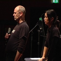 Zig Gesetze angewendet auf Rei Nakamura. One player on keys with symphonic helper and electronics