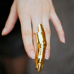 Golden Fingerz (Prod.Grimwave)