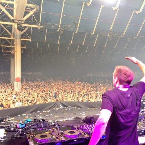 MaRLo Live At A State Of Trance - ASOT 700 Utrecht [Tech-Energy Closing Set]