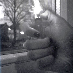 NAOS // FUMANDO