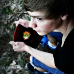 Beauty And A Beat acoustic (vocal cover)