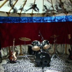 Reverse Karaoke with Kim Gordon