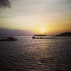 naff-seharusnya kita (cover hancur)  at di kedalaman 50m bawah laut