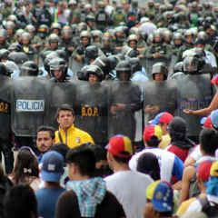 Political Turmoil in Venezuela & Searching for an End to the Civil War in Colombia (Lp2272015)