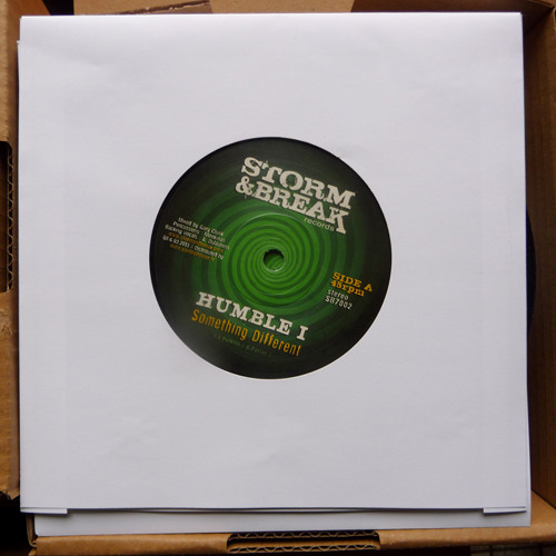 Gary Clunk feat. Humble I - Something Different