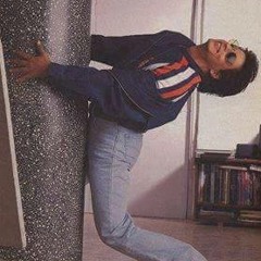 Apun Bola Tu Meri Laila