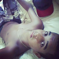 Montagem = o Dj Rw e um soldado perigoso ..  em Guilherme Da Vila