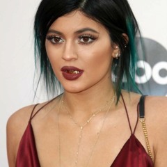 VH1PNUT - KYLIE JENNER